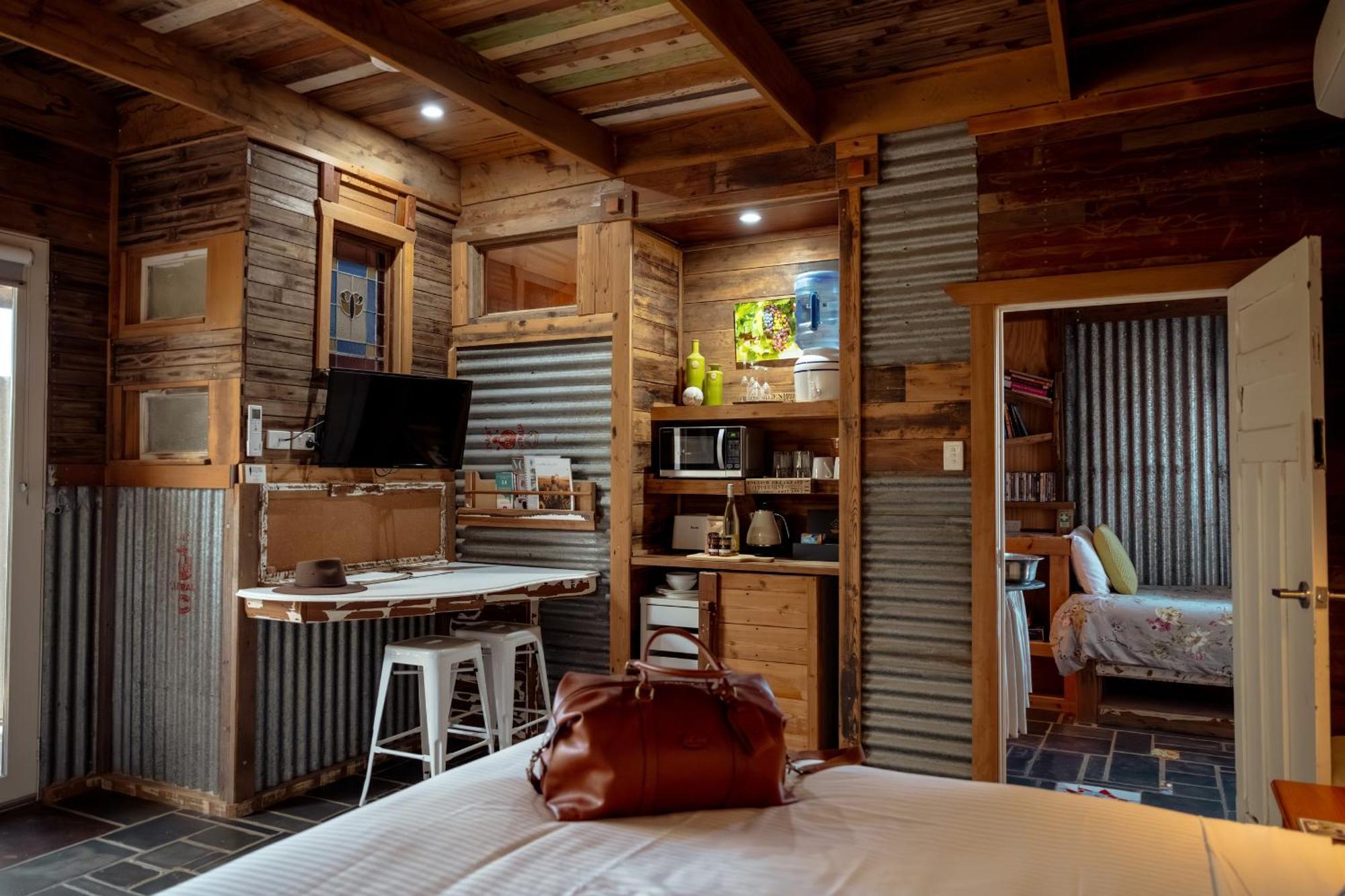 Bed In A Shed Vineyard Stay Watervale Εξωτερικό φωτογραφία